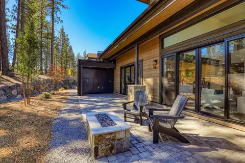 10244 Modane Pl, Truckee, CA 96161 photo 4