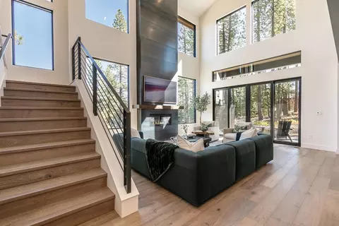 10244 Modane Pl, Truckee, CA 96161 photo 5