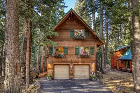 14050 Copenhagen Dr, Truckee, CA 96161
