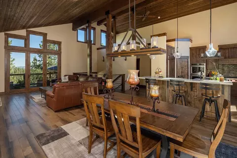 13170 Hillside Dr, Truckee, CA 96161 photo 5