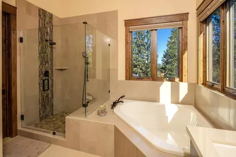 13170 Hillside Dr, Truckee, CA 96161 photo 11