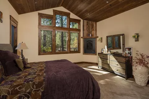 13170 Hillside Dr, Truckee, CA 96161 photo 10