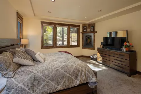 13170 Hillside Dr, Truckee, CA 96161 photo 14
