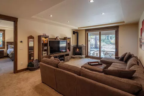 13170 Hillside Dr, Truckee, CA 96161 photo 12