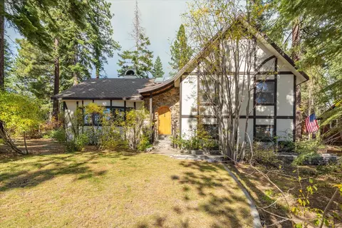 3051 Polaris Rd, Tahoe City, CA 96145