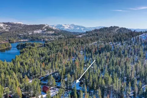 3328 Baxter Dr, Soda Springs, CA 95728