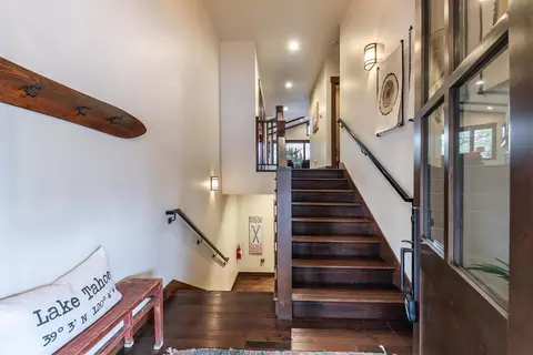 10235 Annies Loop, Truckee, CA 96161 photo 13