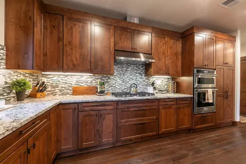 10235 Annies Loop, Truckee, CA 96161 photo 5