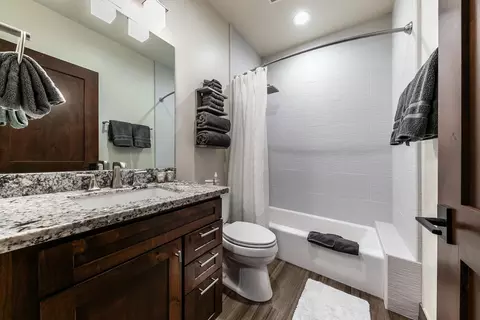 10235 Annies Loop, Truckee, CA 96161 photo 15