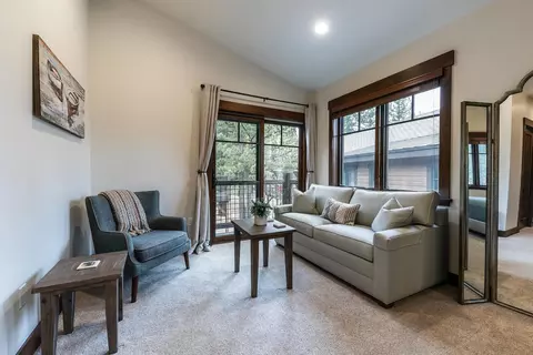10235 Annies Loop, Truckee, CA 96161 photo 20