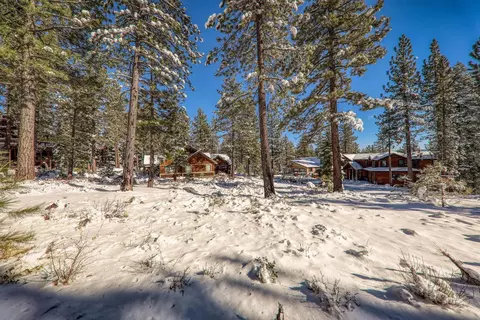 12060 Lamplighter Way, Truckee, CA 96161