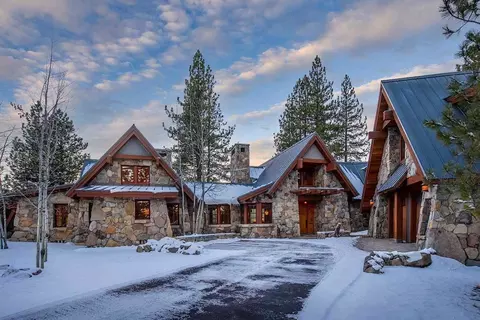 7710 Lahontan Dr, Truckee, CA 96161