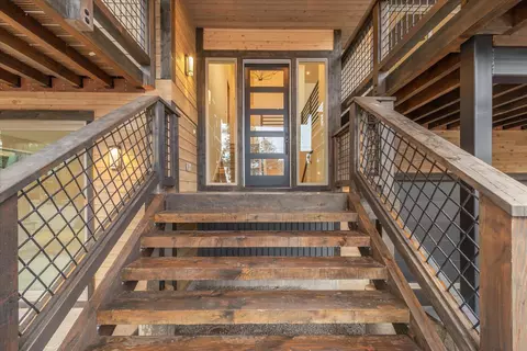 11697 Bennett Flat Rd, Truckee, CA 96161 photo 2