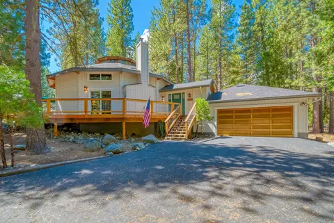 39 Tolowa Trl, Graeagle, CA 96103