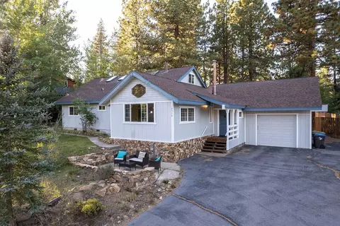 10556 Somerset Dr, Truckee, CA 96161