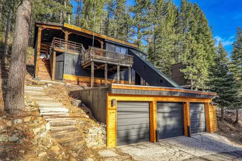 1502 Sandy Way, Tahoe City, CA 96145