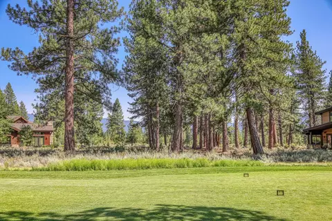 12864 Lookout Cir, Truckee, CA 96161