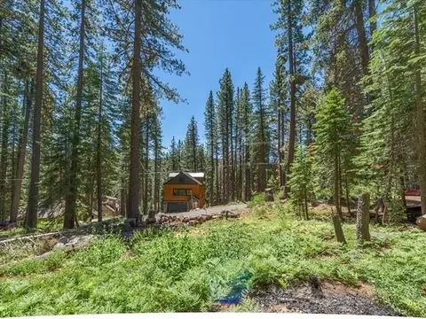 51217 Jeffery Pine Dr, Soda Springs, CA 95728