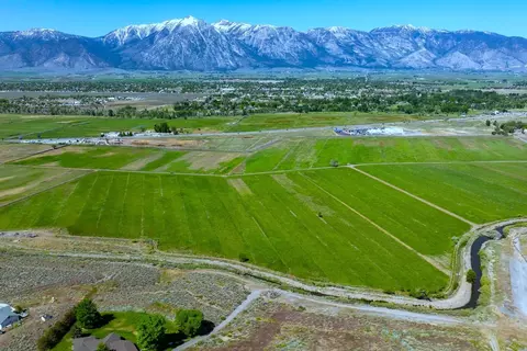000 Pinenut Rd, Gardnerville, NV 89410