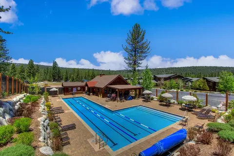 11643 Mcclintock Loop # 2, Truckee, CA 96161 photo 17