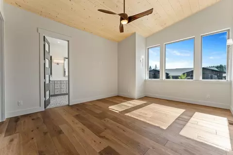 11668 Mcclintock Loop, Truckee, CA 96161 photo 10