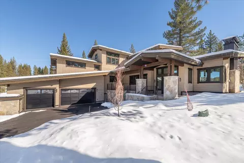 11159 Henness Rd, Truckee, CA 96161