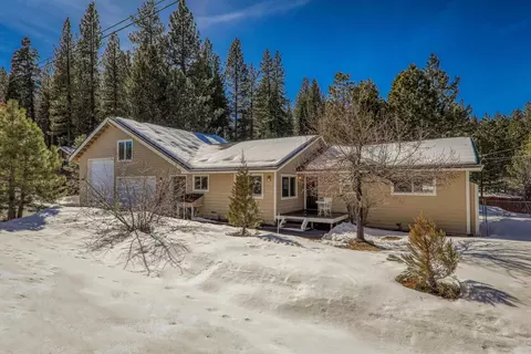 11188 Star Pine Rd, Truckee, CA 96161