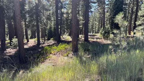 12057 Lamplighter Way, Truckee, CA 96161