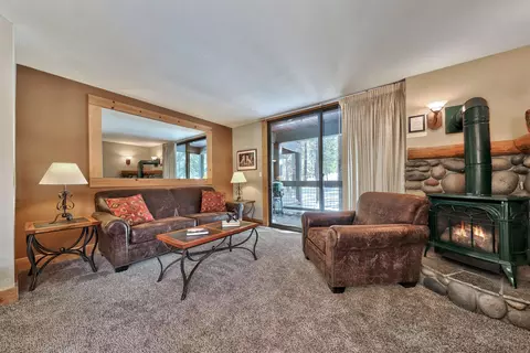 3163 Aspen Grv # 3163, Truckee, CA 96161