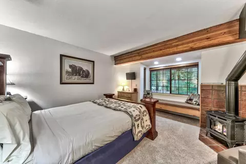 10070 Gregory Pl, Truckee, CA 96161 photo 21