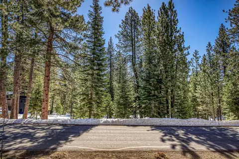 11961 Saddleback Dr, Truckee, CA 96161 photo 18