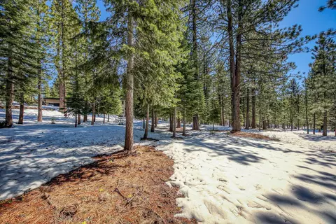 11961 Saddleback Dr, Truckee, CA 96161 photo 15