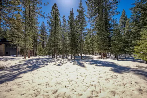 11961 Saddleback Dr, Truckee, CA 96161 photo 14