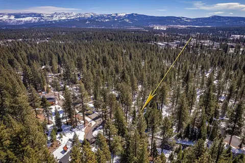 11961 Saddleback Dr, Truckee, CA 96161 photo 11