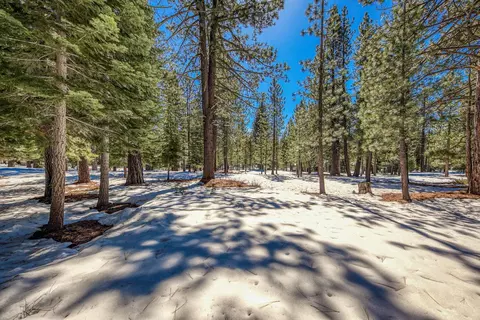 11961 Saddleback Dr, Truckee, CA 96161 photo 20