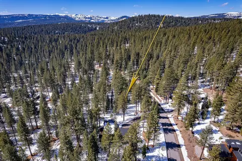 11961 Saddleback Dr, Truckee, CA 96161 photo 16