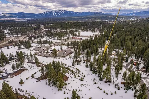 11083 China Camp Rd, Truckee, CA 96161