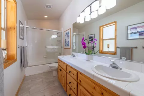 14200 Pathway Ave, Truckee, CA 96161 photo 13