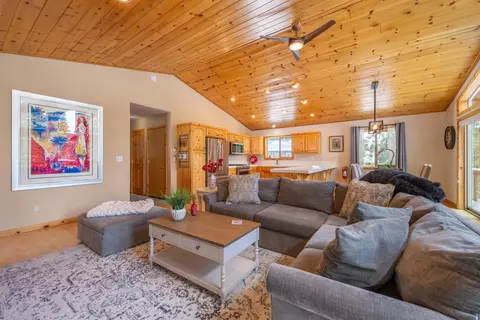 14200 Pathway Ave, Truckee, CA 96161 photo 4