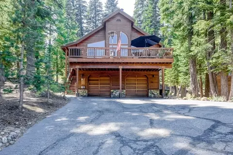 14200 Pathway Ave, Truckee, CA 96161 photo 2