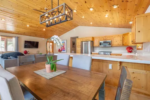 14200 Pathway Ave, Truckee, CA 96161 photo 6
