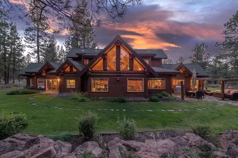 11982 Stallion Way, Truckee, CA 96161