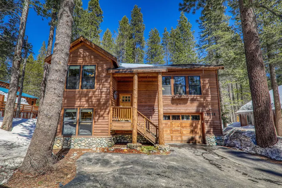 13121 Northwoods Blvd B, Truckee, CA 96161 21 Photos Movoto