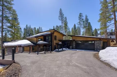 11751 Ghirard Rd, Truckee, CA 96161