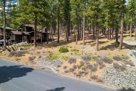 11430 Bottcher Loop, Truckee, CA 96161 photo 6