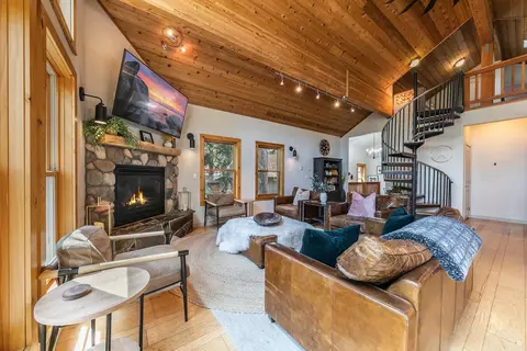 14529 Reed Ave, Truckee, CA 96161 photo 6