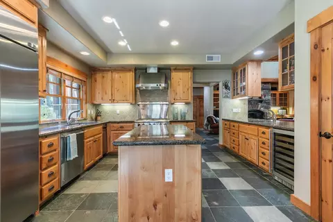 11096 Comstock Pl, Truckee, CA 96161 photo 10