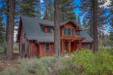 11096 Comstock Pl, Truckee, CA 96161 photo 4