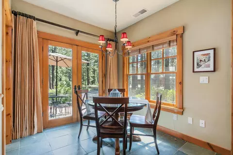 11096 Comstock Pl, Truckee, CA 96161 photo 9