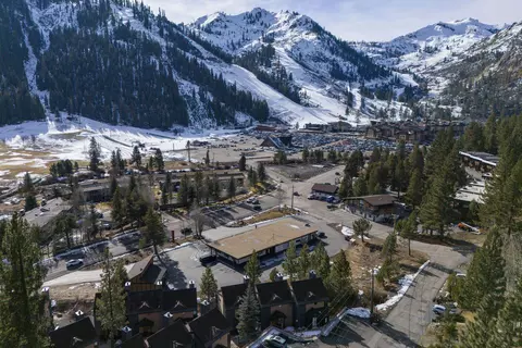 1560 Olympic Valley Rd # 16, Olympic Valley, CA 96146